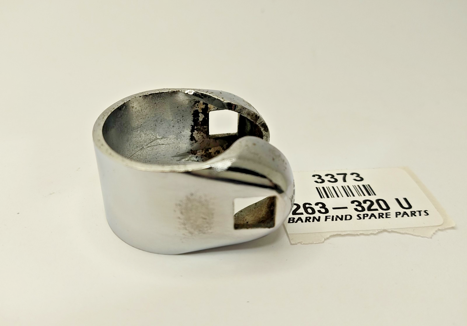 STEERING COLUMN CLAMP no dome bolt, nut or washer Good Used Condition 263-3203