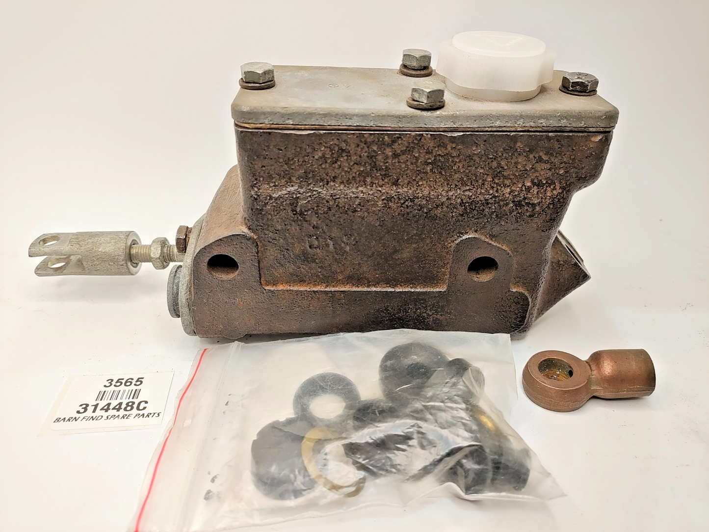 Lockheed used brake & clutch master cylinder 31448C 7/8 inch Suits MG Z Wolseley0