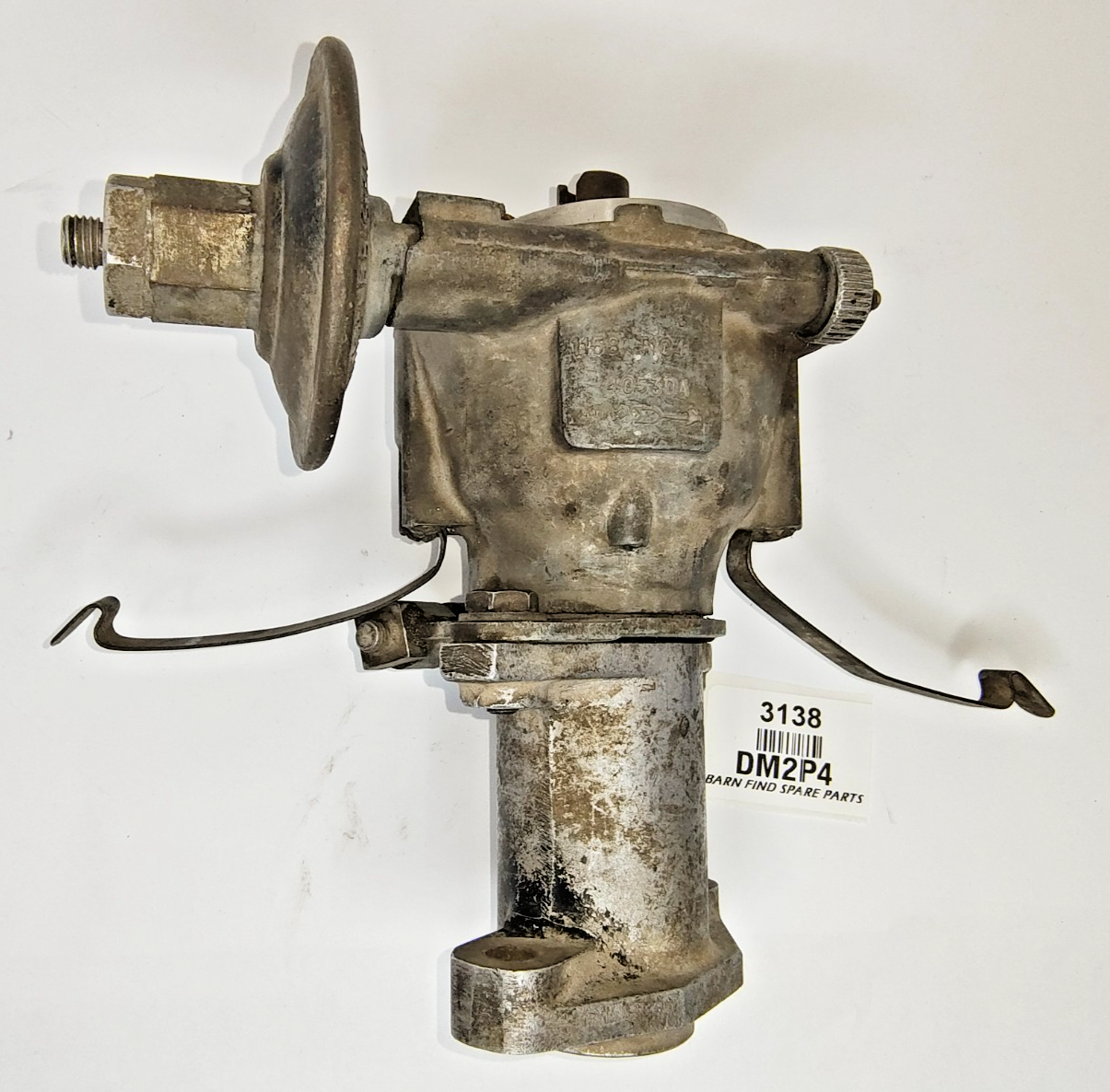 Original Lucas DM2P4 40530A USED 4 cylinder distributor date stamped 11 580