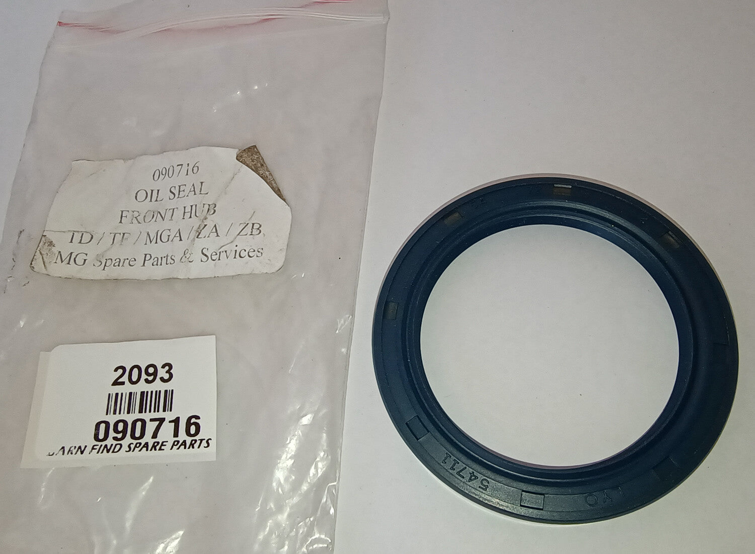 Front Hub Oil Seal 090716 cross reference 130643, 120-600, CNF010, 3449, ACF40040