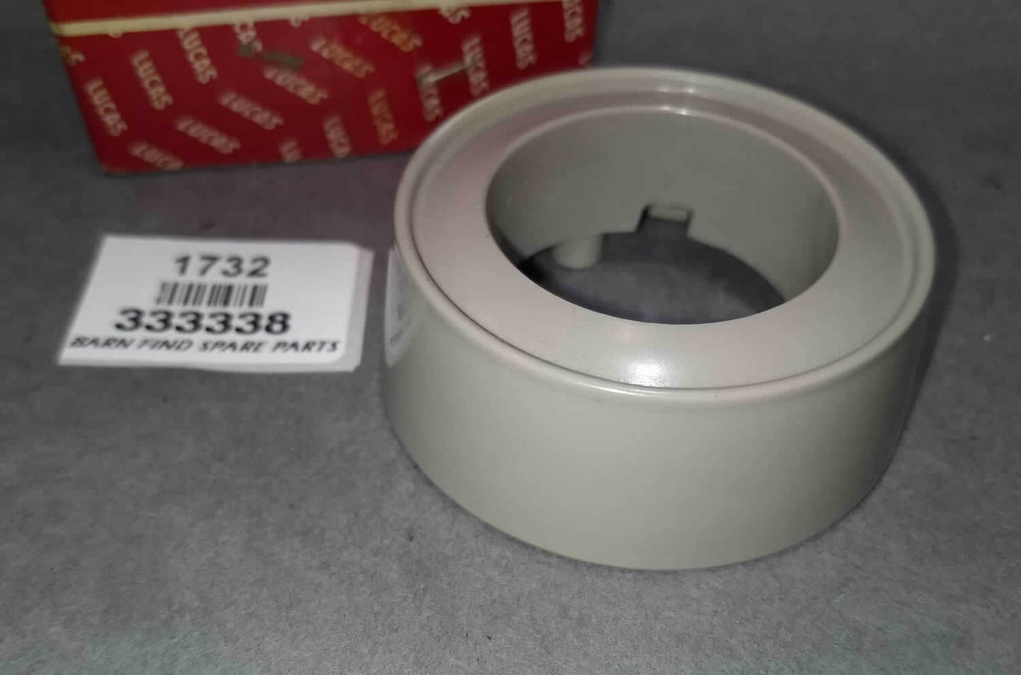 Lucas Steering Wheel Top Cover moulding 333338 NOS1