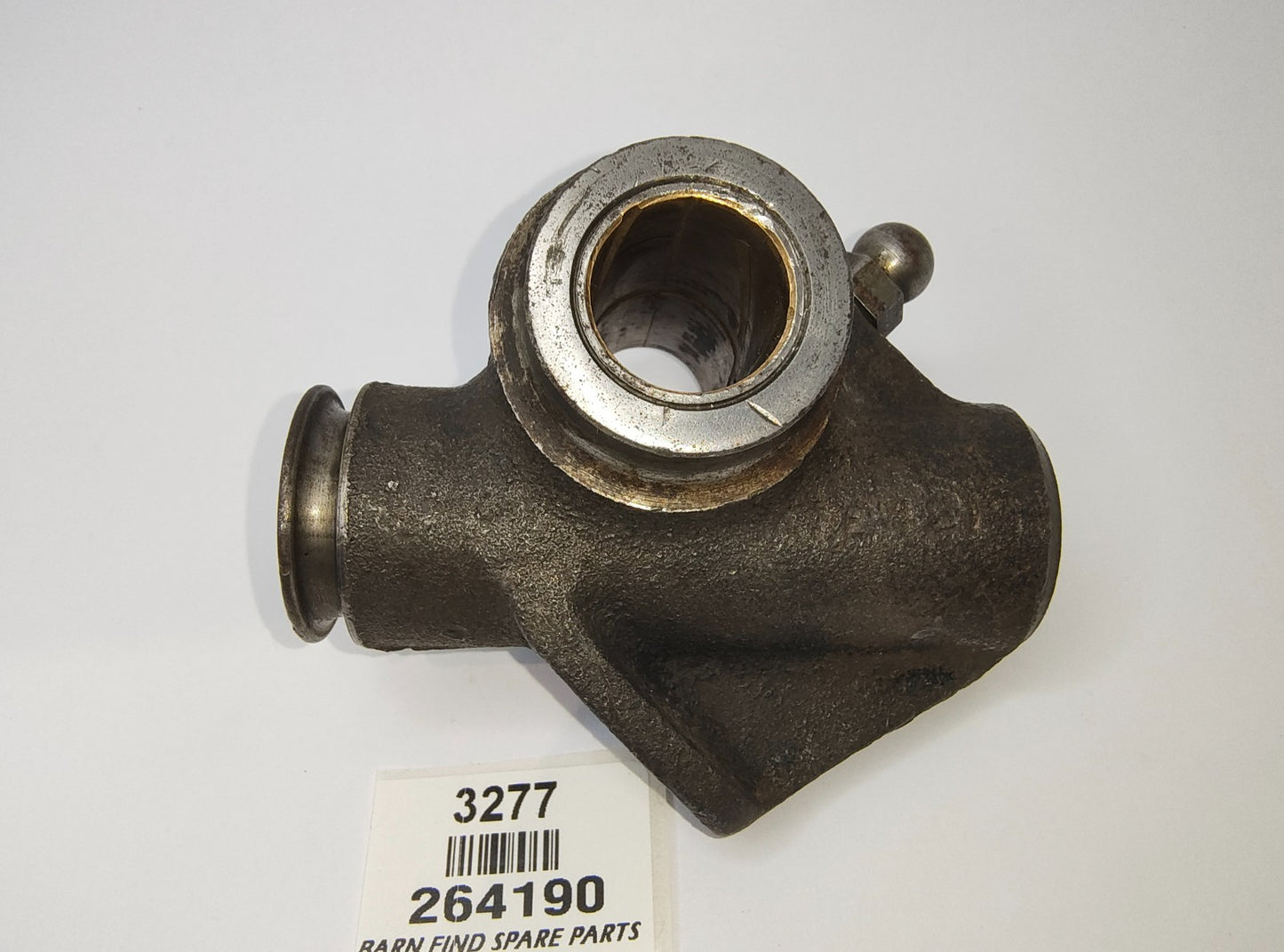 MG Original Used Cast iron FRONT SUSPENION UPPER SWIVEL LINK Left  Top 2641904