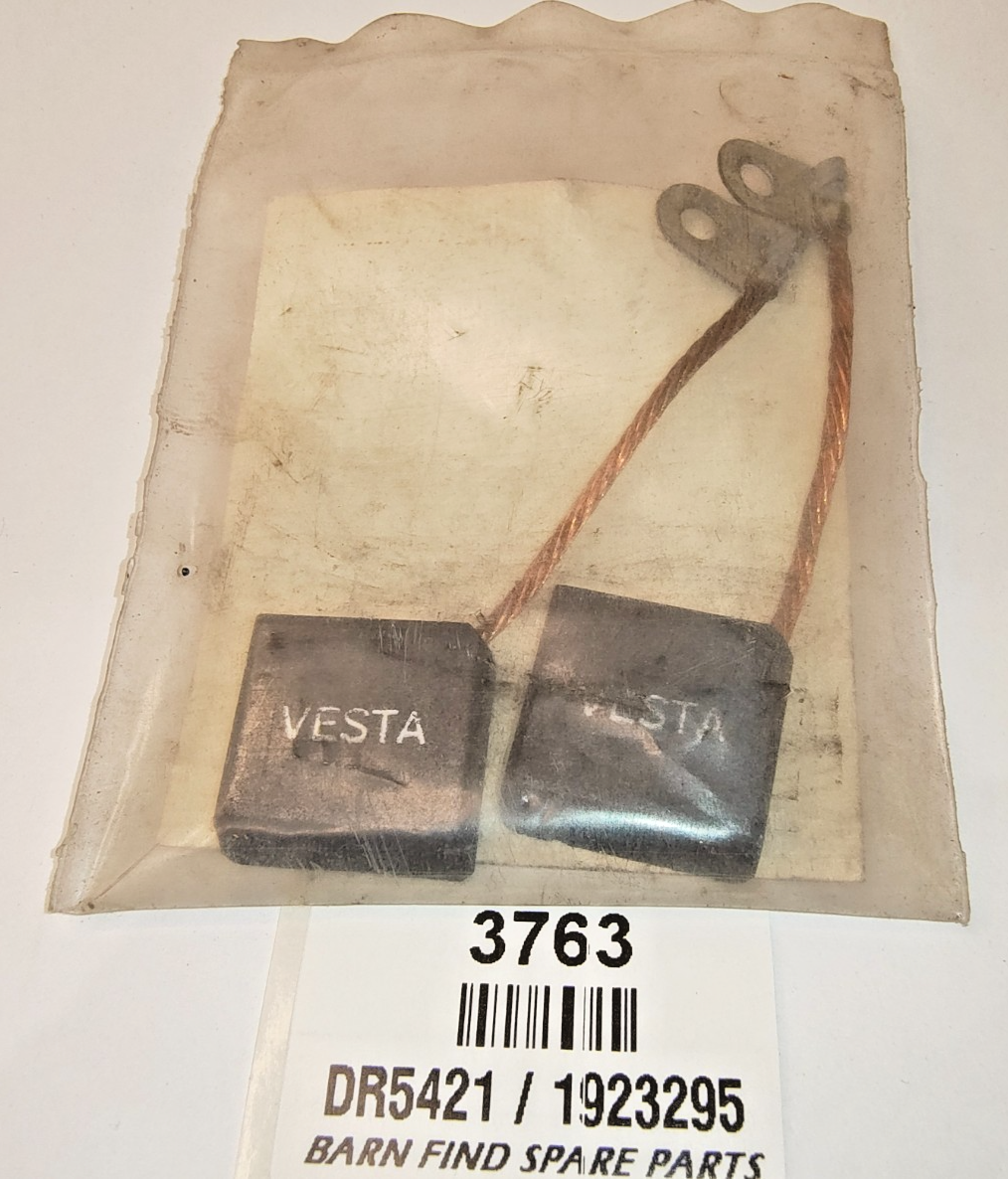 VESTA DELCO REMY Generator Brush set No. DR5421 Alt: 1923295 New Old Stock1