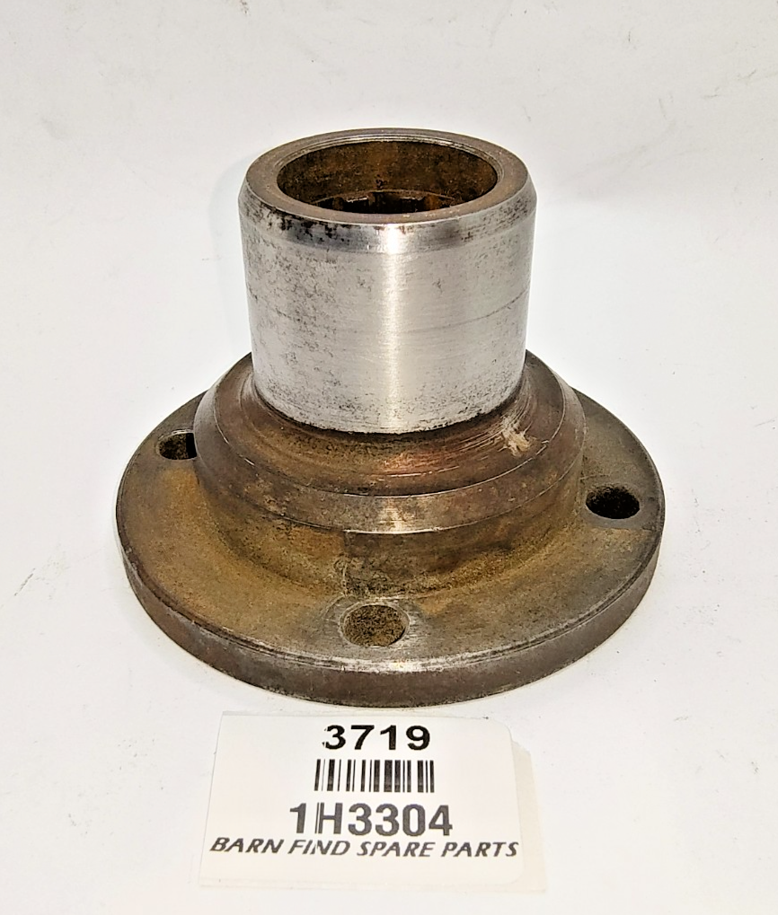 Gearbox Rear Flange Good Used Condition 1H3304 suits some MGA MGB see desc.0