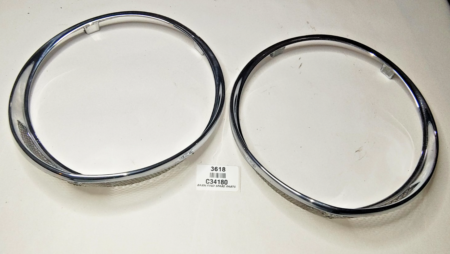 JAGUAR DAIMLER Original pair of METAL Chrome 7" meshed headlamp trim/rims C341801
