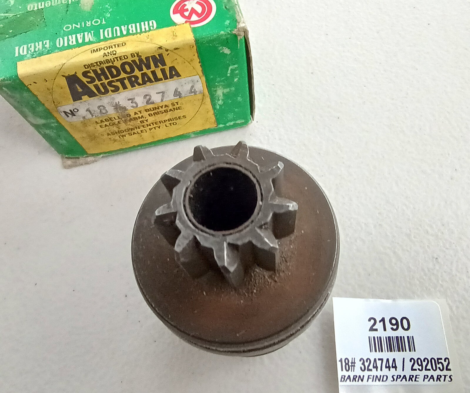 M325 Starter Motor Pre-Engaged Pinion Drive, 18# 324744 / 292052. New Old Stock.2