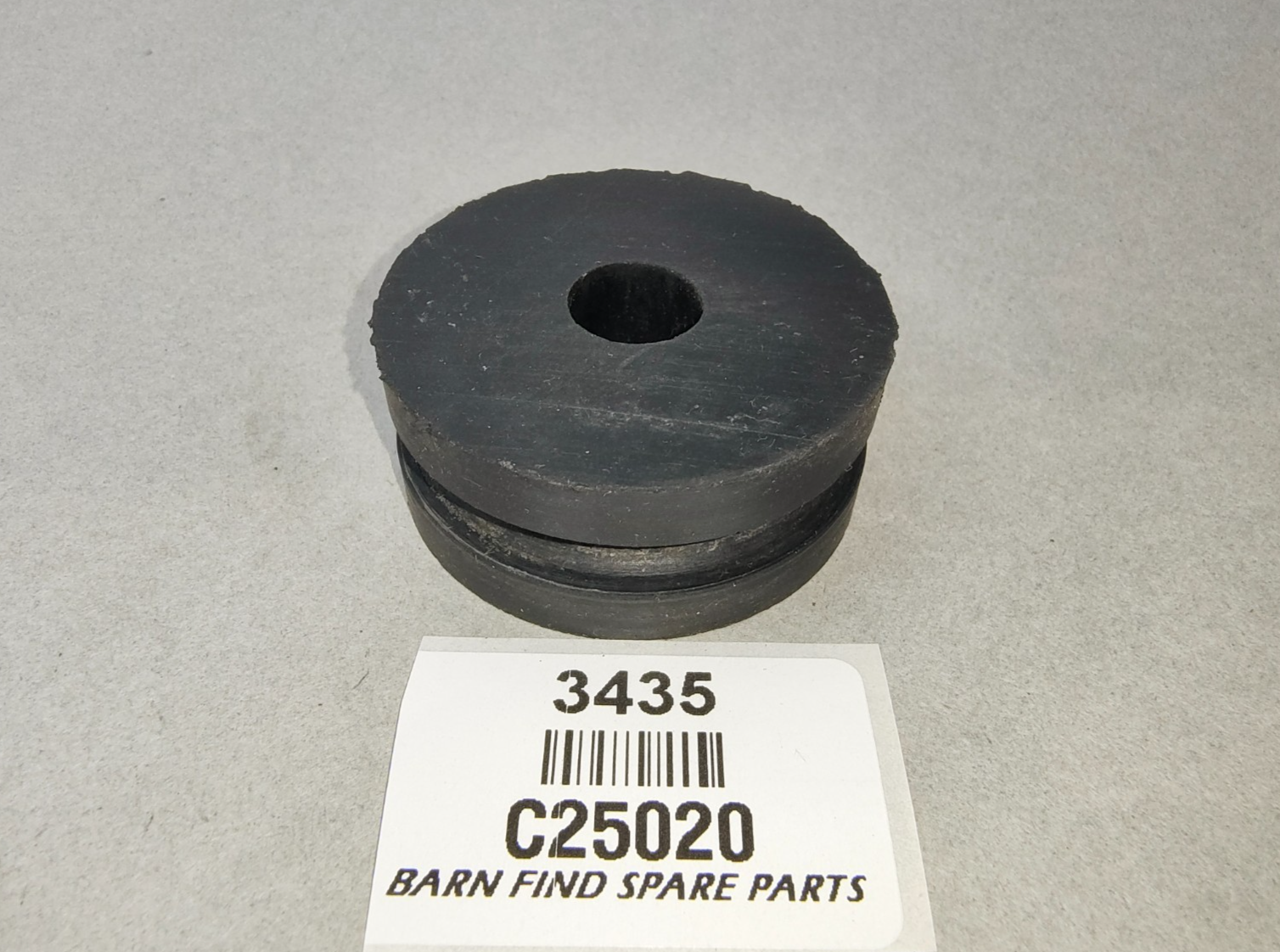 Exhaust Mounting Rubber Ring New Old Stock C25020 Suits various Jaguar & Daimler0