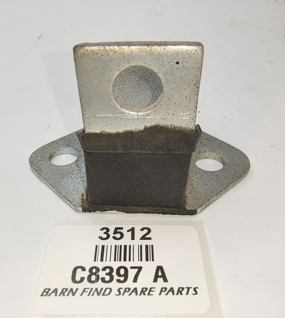 Exhaust mount New Old Stock C8397 A - ANGLED PLATE Suits various Jaguar & others3