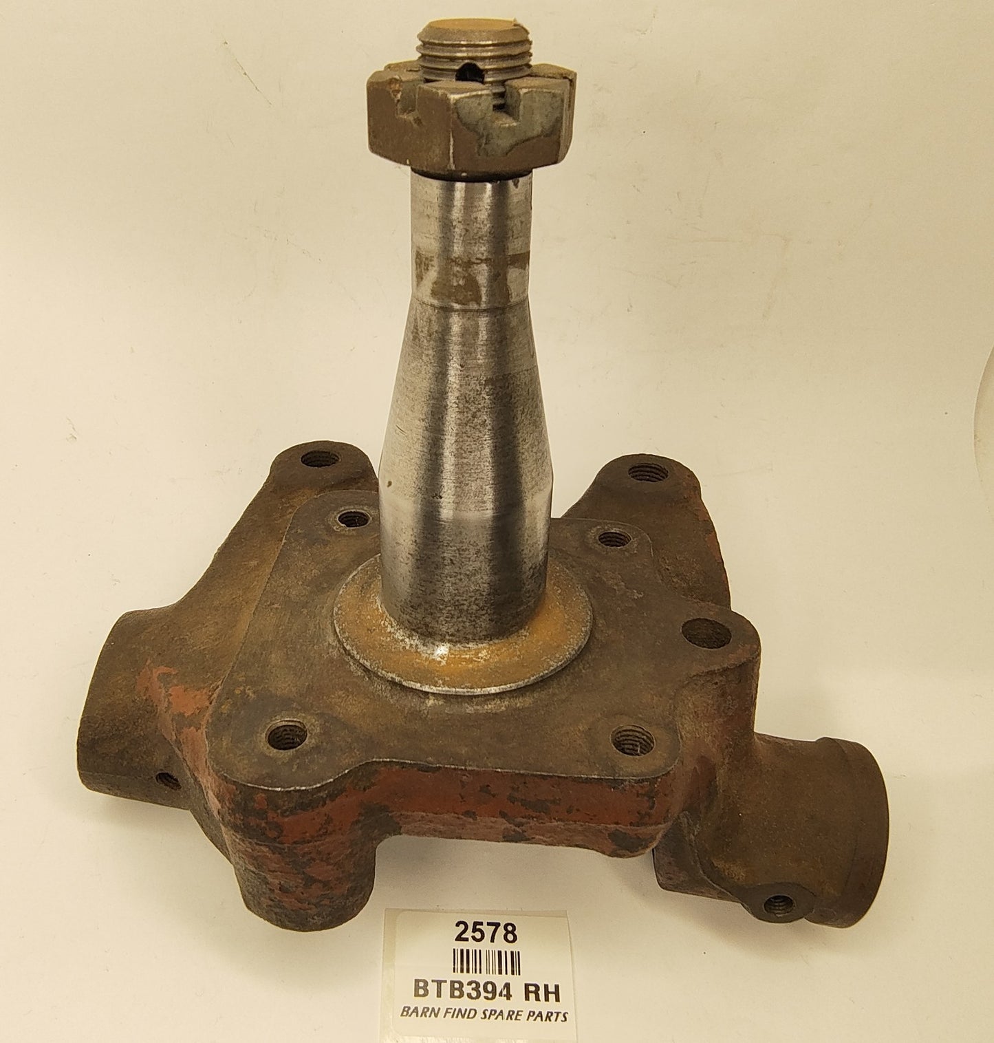 MG B Right Hand Stub / Hub King Pin BTB394 RH  Reconditioned Used2