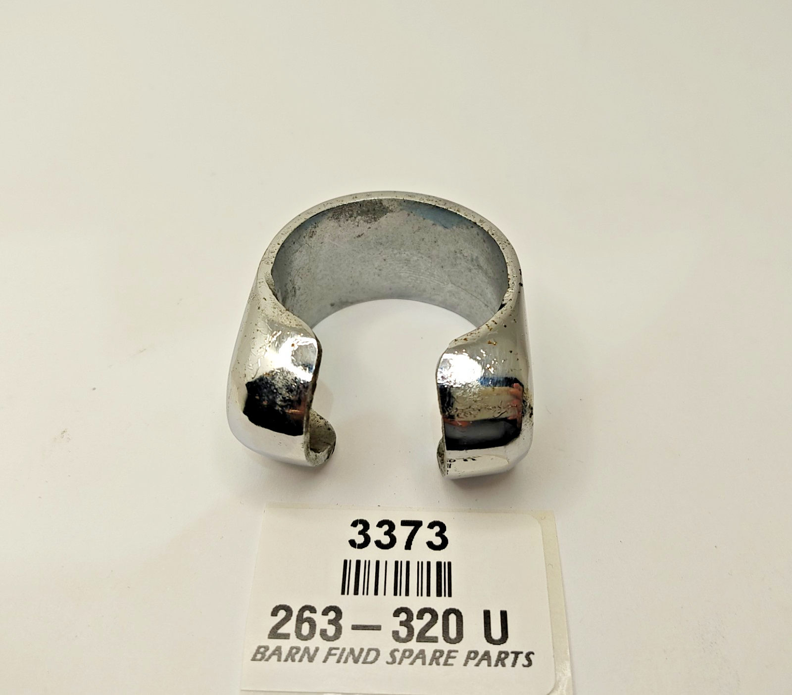 STEERING COLUMN CLAMP no dome bolt, nut or washer Good Used Condition 263-3200