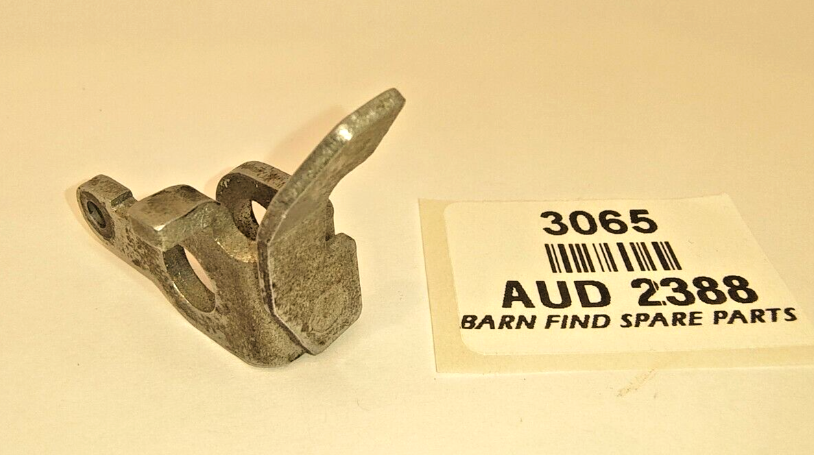 SU Choke Pick up Lever, Left Hand, Good used AUD 2388  AUD23885