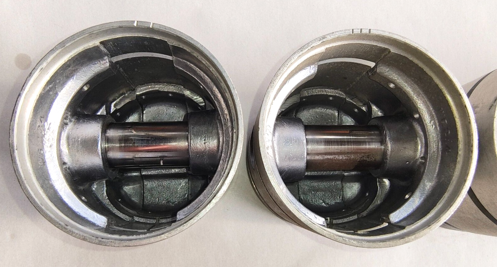 Job Lot of 6 x Jaguar 2.5 2 1/2 litre 2664 cc used pistons 4 x HX1722  2 x WS24410