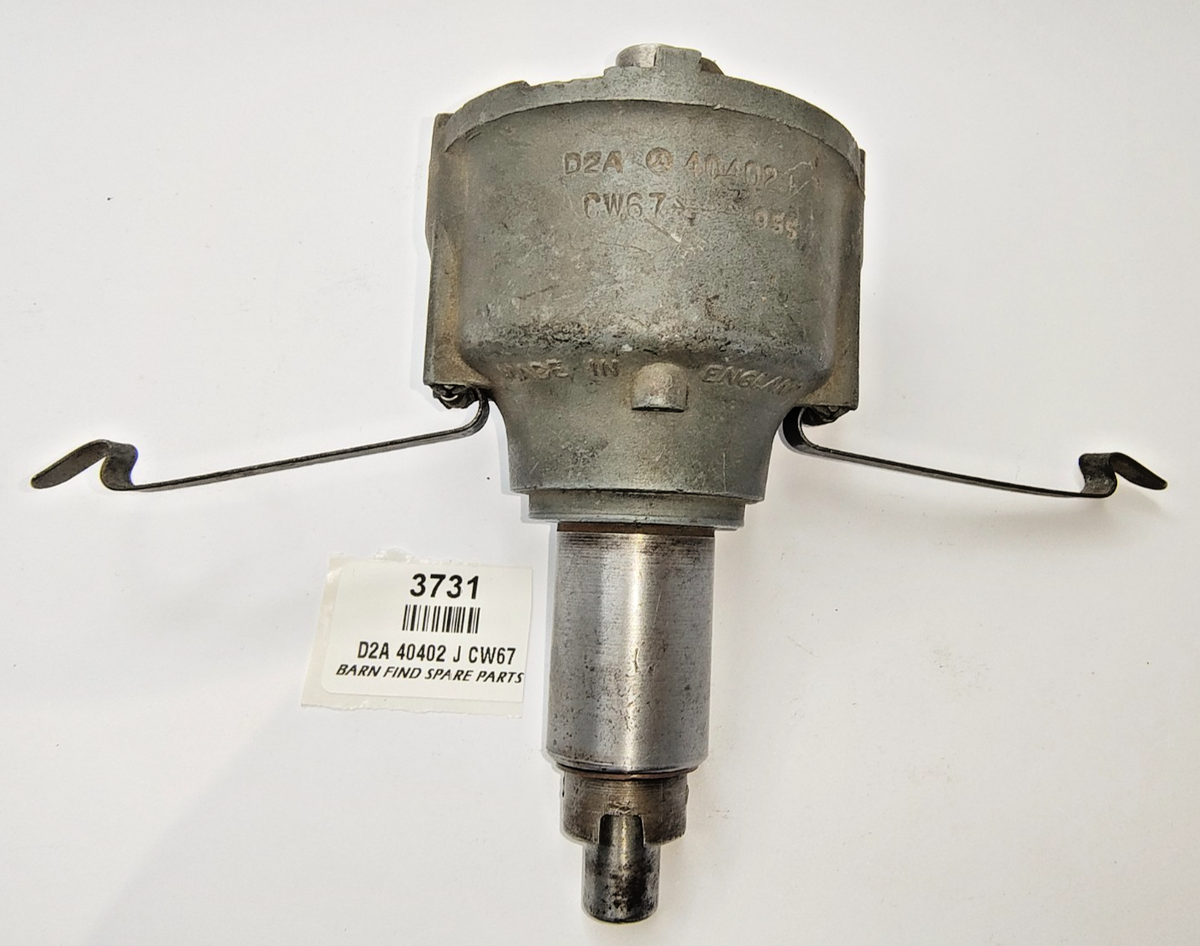 Original Lucas D2A 40402 CW67  Used Distributor Date stamped 9 551