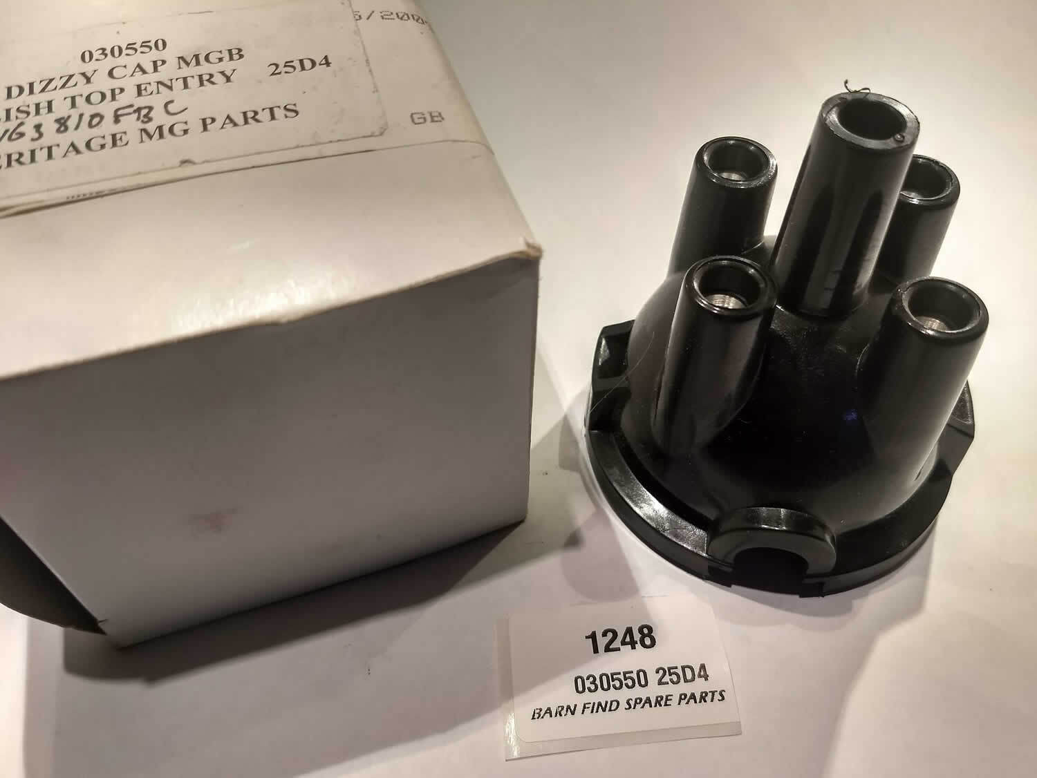 MGB New Top Entry Distributor Cap 030550 for 25D4 Distributors New Old Stock1