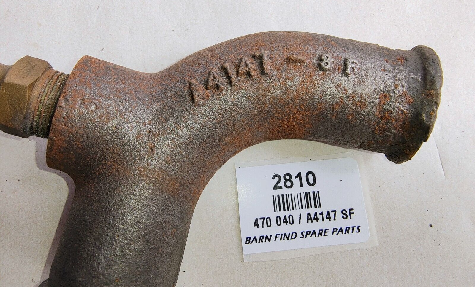 Elbow Bottom Hose connector pipe ( Cast Iron ) 470 040 / A4147 SF Good Used Cond5