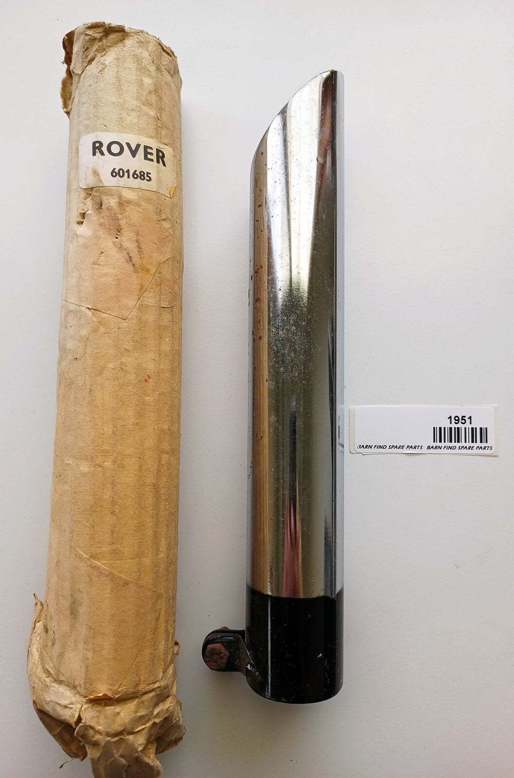 Rover 2000 Exhaust tailpipe Finisher 601685 NOS0