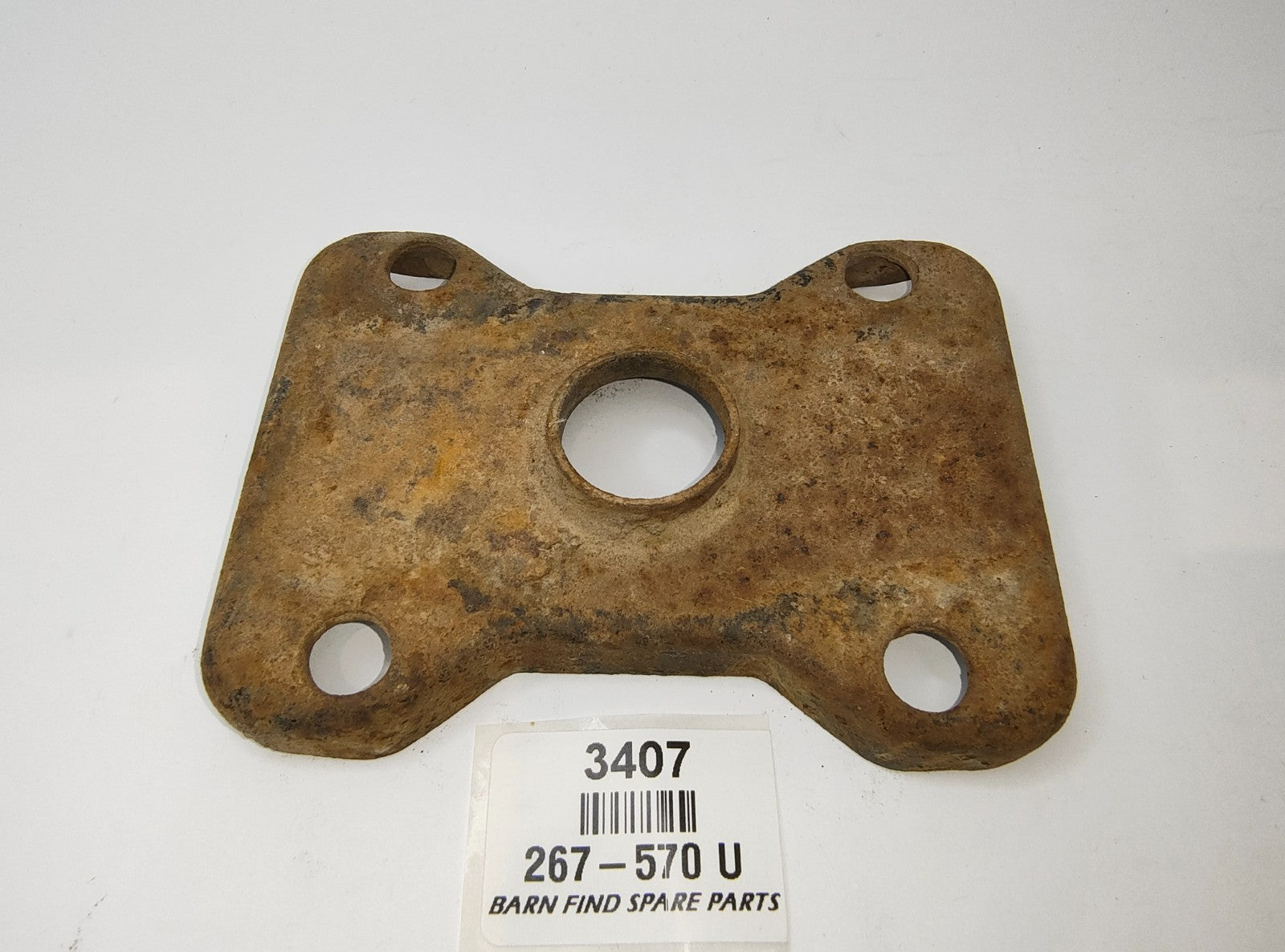 Spring locating Plate for leaf springs and banjo axle 267-570 Used Various MG0