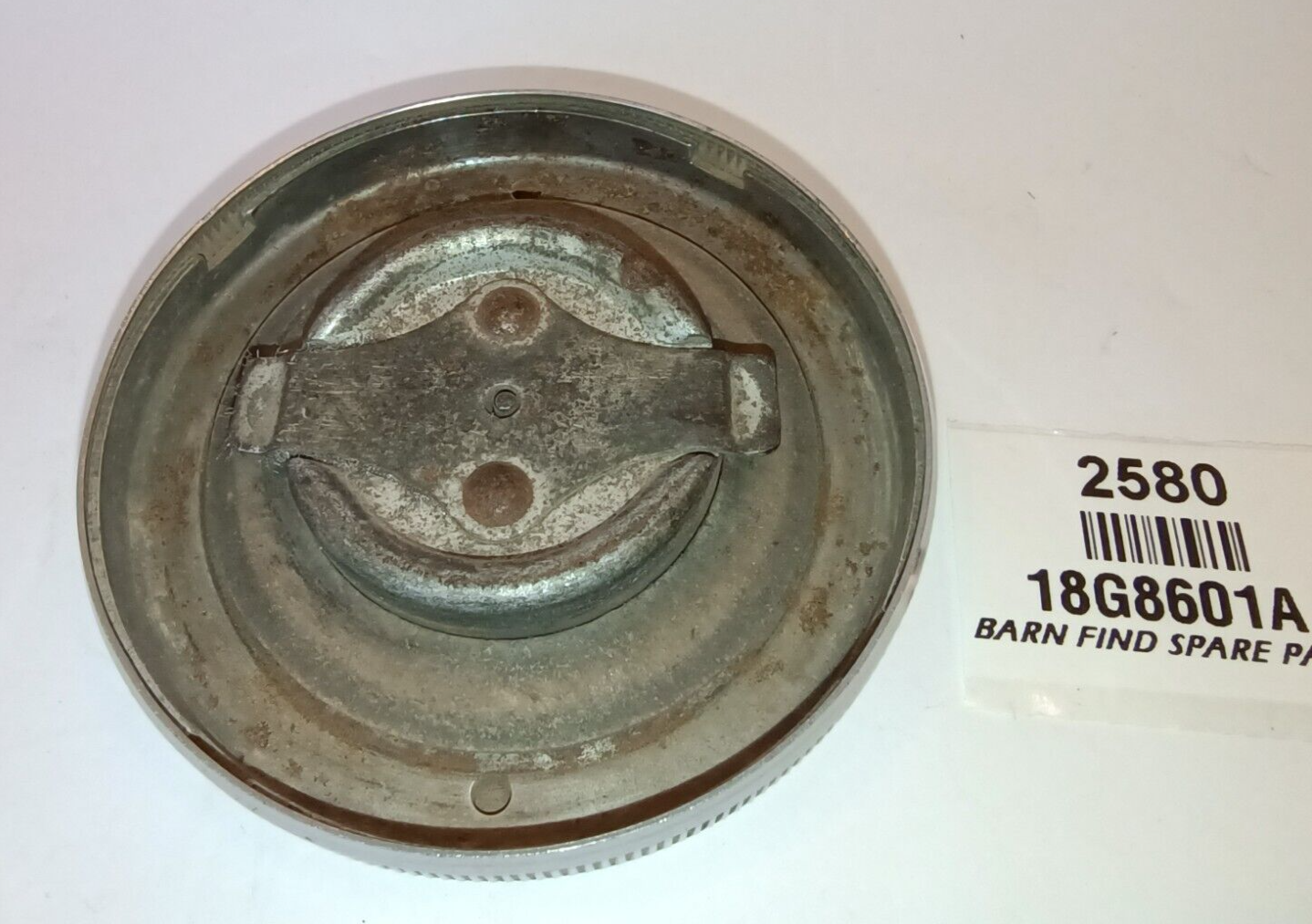 Original vintage MG chrome Fuel Gas cap - non locking 18G8601A Used2