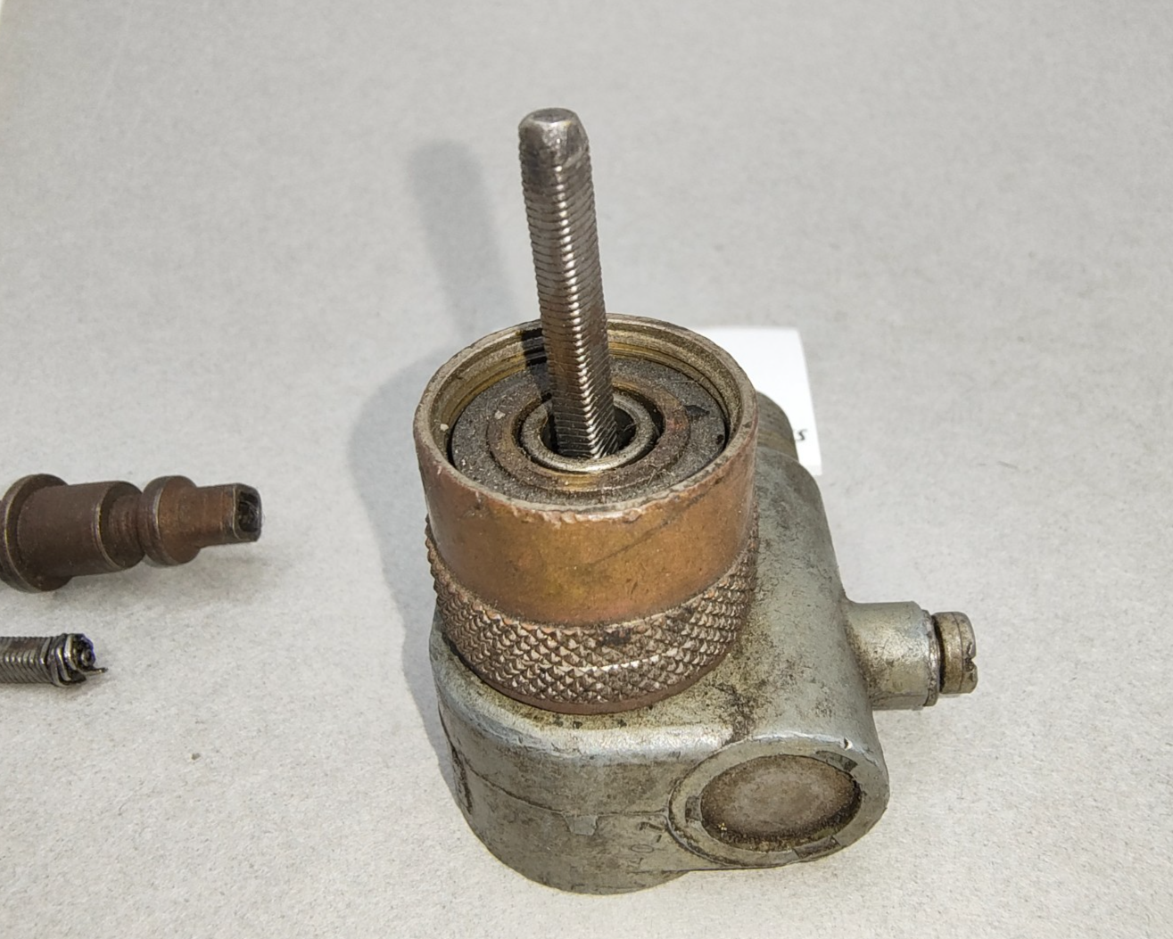 Original reconditioned Smiths Jaguar Speedo Angle Drive XJ6, S-Type Mk 10 C245892