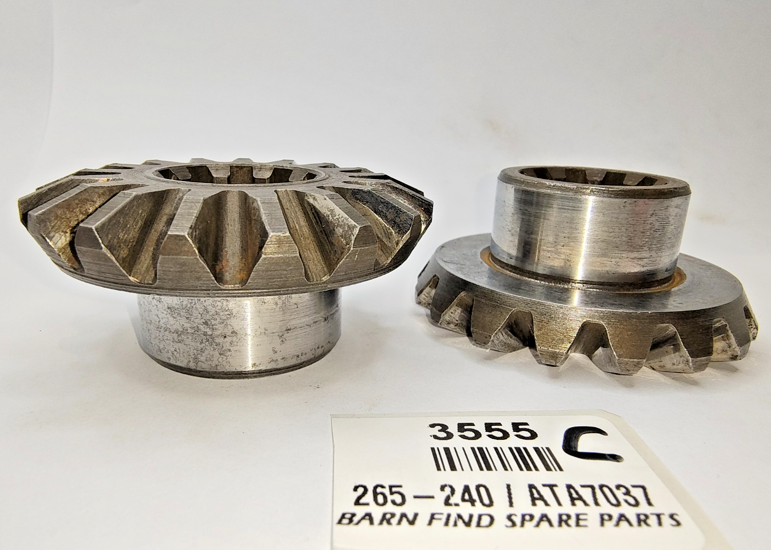 Pair of Original differential Spider Gears 265240 ATA7037 Some MG Austin Morris21