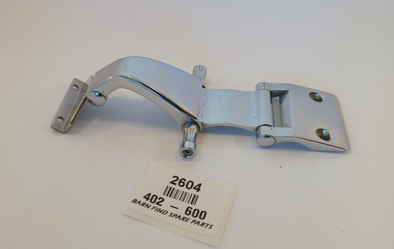 MGB GT Toggle catch right rear side 1/4 Window  MGBGT 402-6002