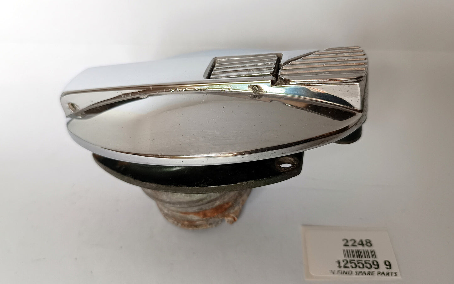 Jaguar Chrome Thin Fuel Filler Cap, 125559 9. Used Condition1