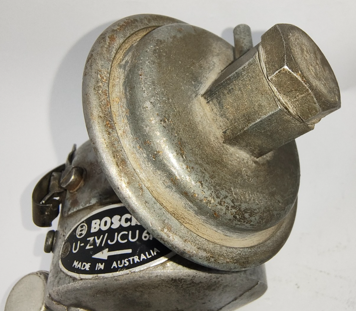 BOSCH Original Used distributor A2285550  U- ZV/JCU 6RI 0 suits slant 6 engine10
