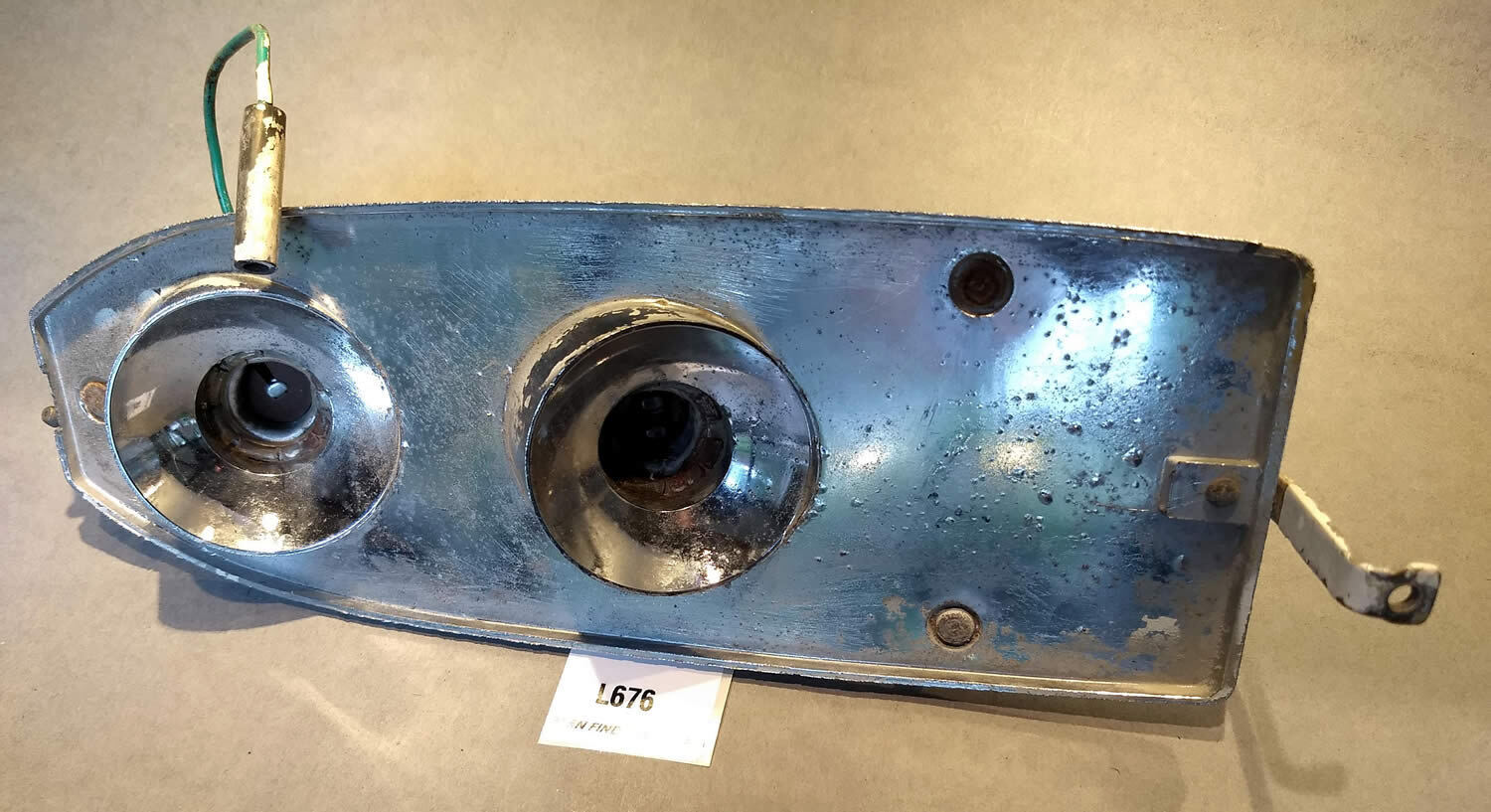 Original used Lucas MG Tail Light L676 housing0
