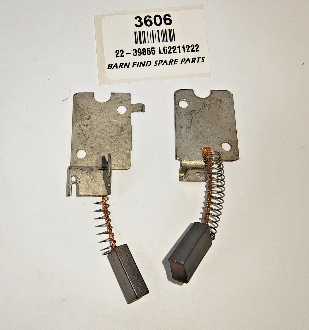 Alternator Brush set Lucas Part L62211222 Ashdown Part 22-39865 new old stock1