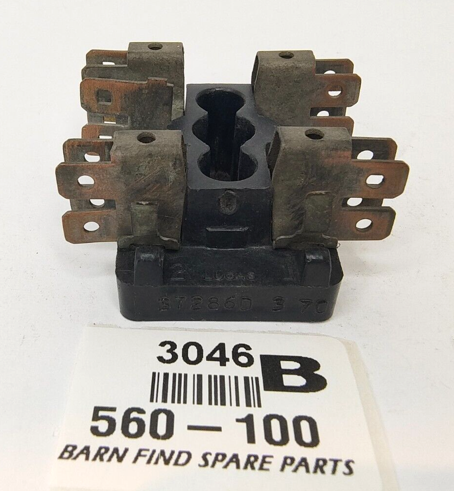 Original Bakelite Lucas Used MG fuse box 2 fuse 4FJ  560-100 Sold separately9