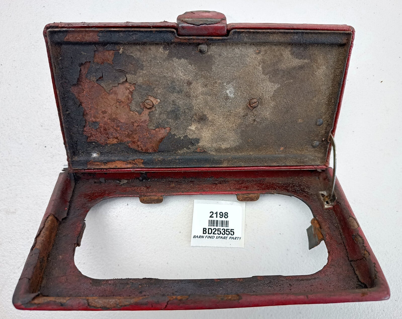 JAGUAR MK2 ORIGINAL ASHTRAY COVER, BD25355. Used condition2