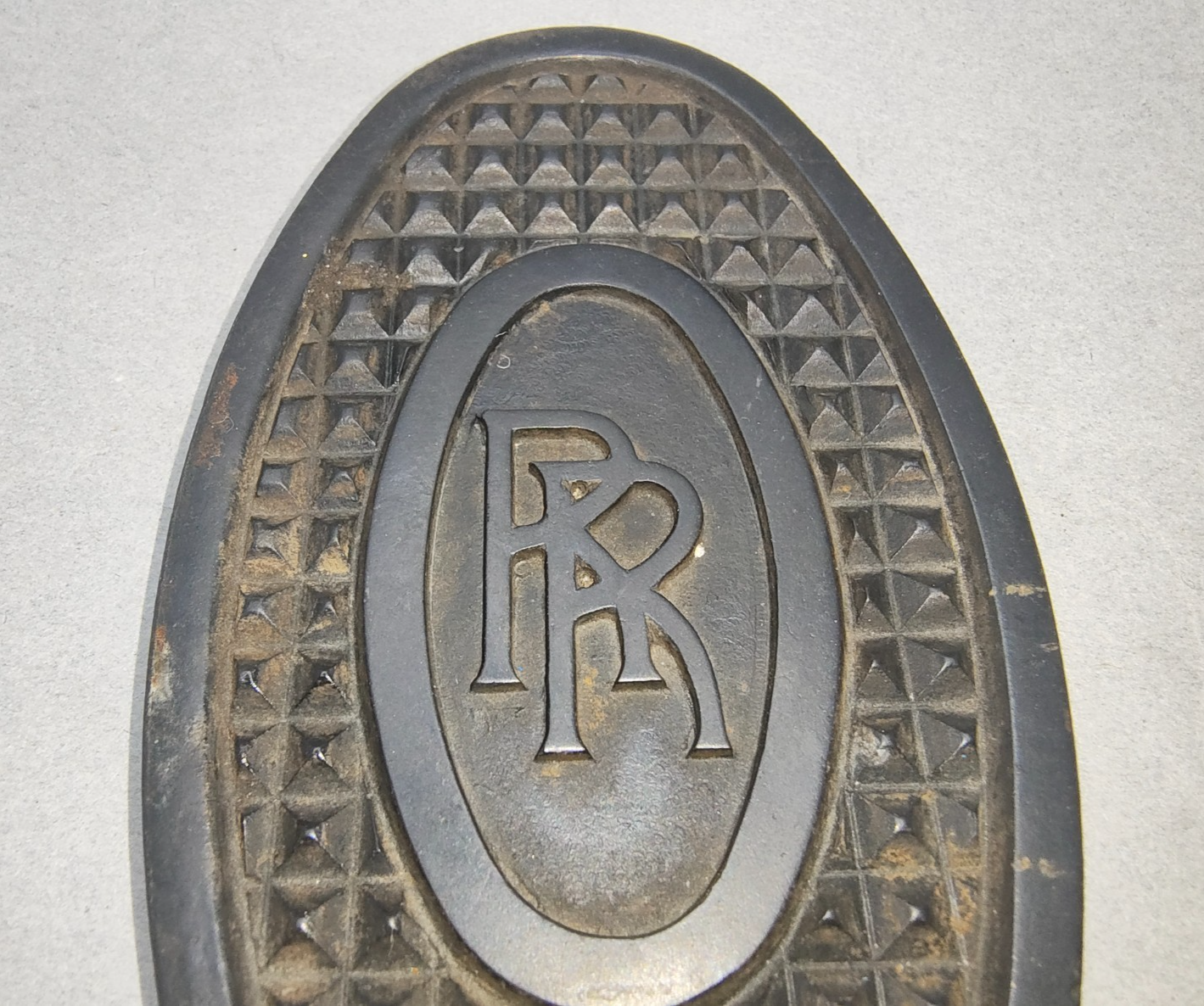 Original Rolls-Royce RR clutch & brake pedal rubber OVAL, used RF42821