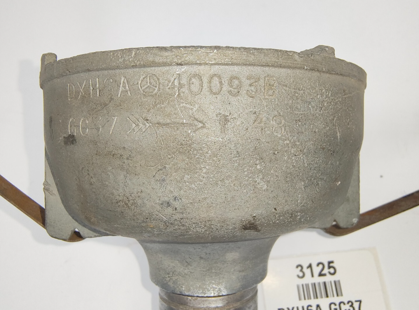 Lucas Used DXH6A Distributor Housing, 40093B  Type No. GC37 Dated January 19485